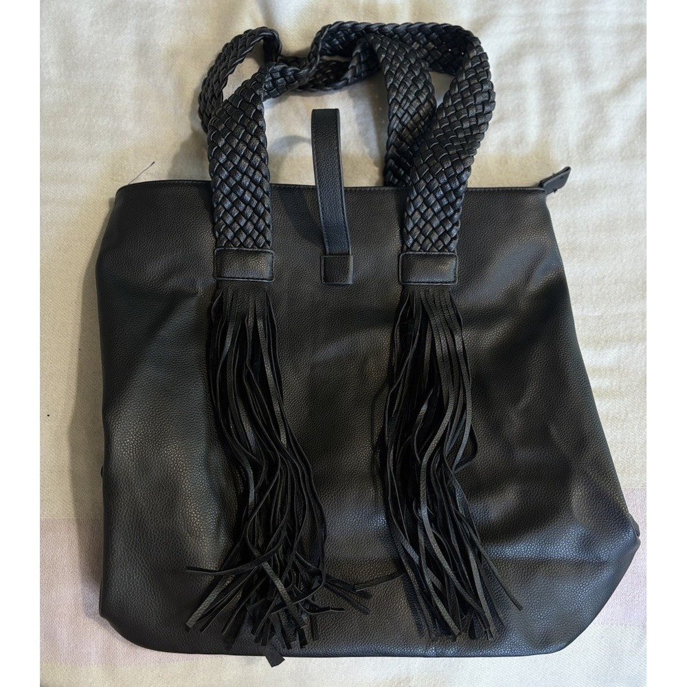 Lionel Handbag Fringe Braided Handles Zip Close Logo Large Compartment‎